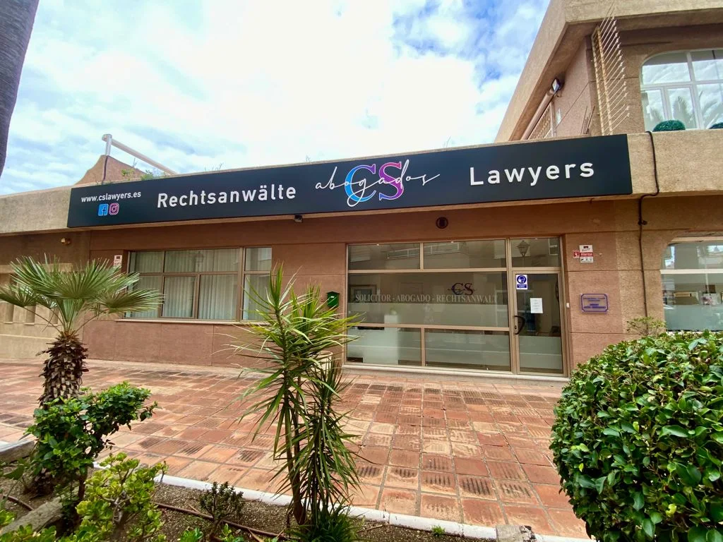 CS Lawyers Office